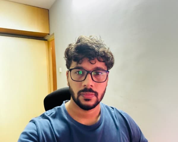 Headshot transformation - Input